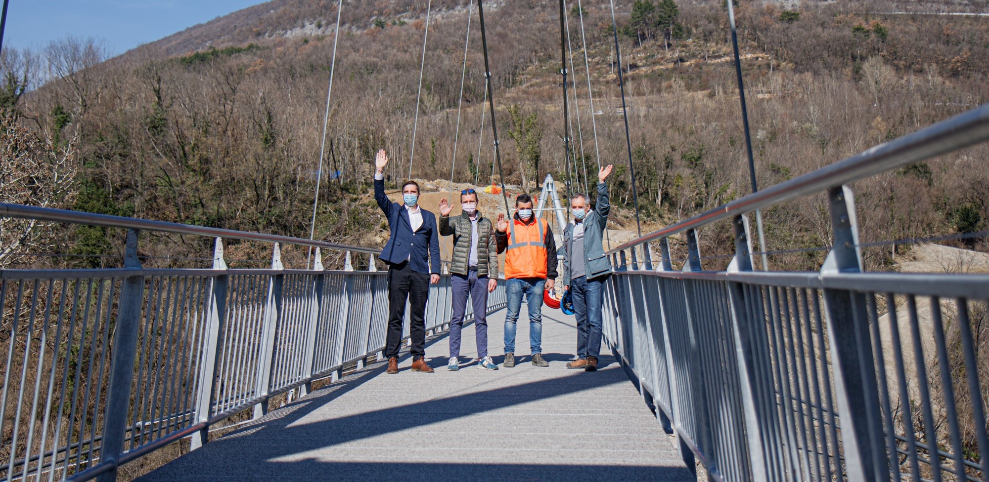 Apre la nuova passerella sull'Isonzo, pronta la rete ciclabile a Salcano